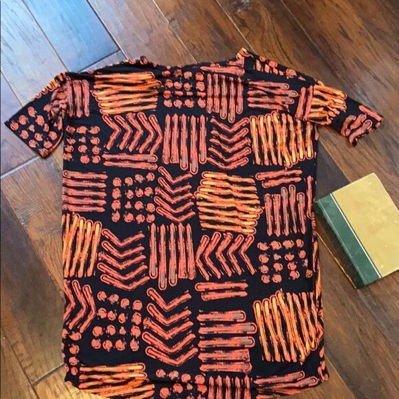 Lularoe shirt - size xxs - excellent condition - Picture 4 of 6